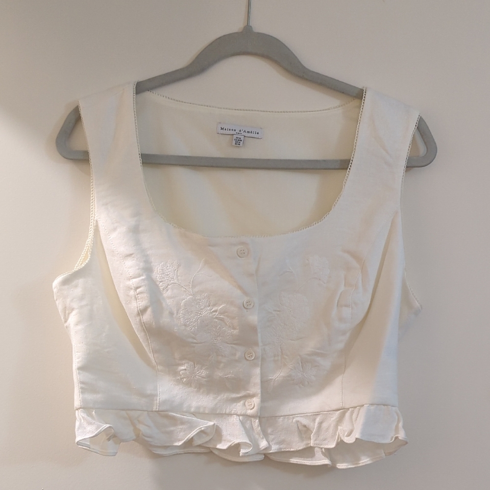 White Sleeveless cropped Top